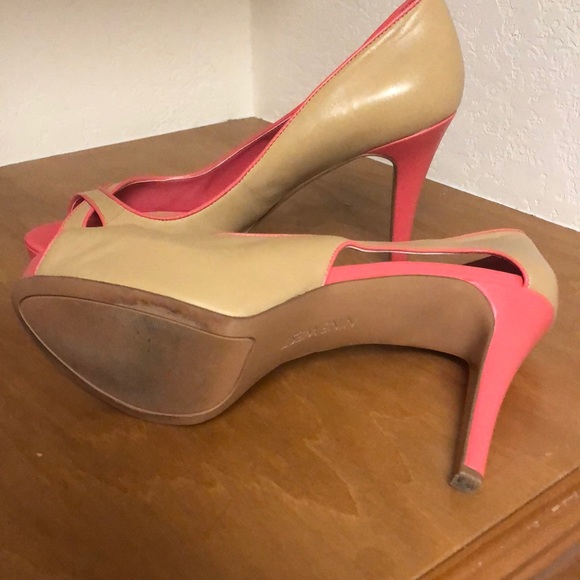 Nude and coral pump - Picture 3 of 4